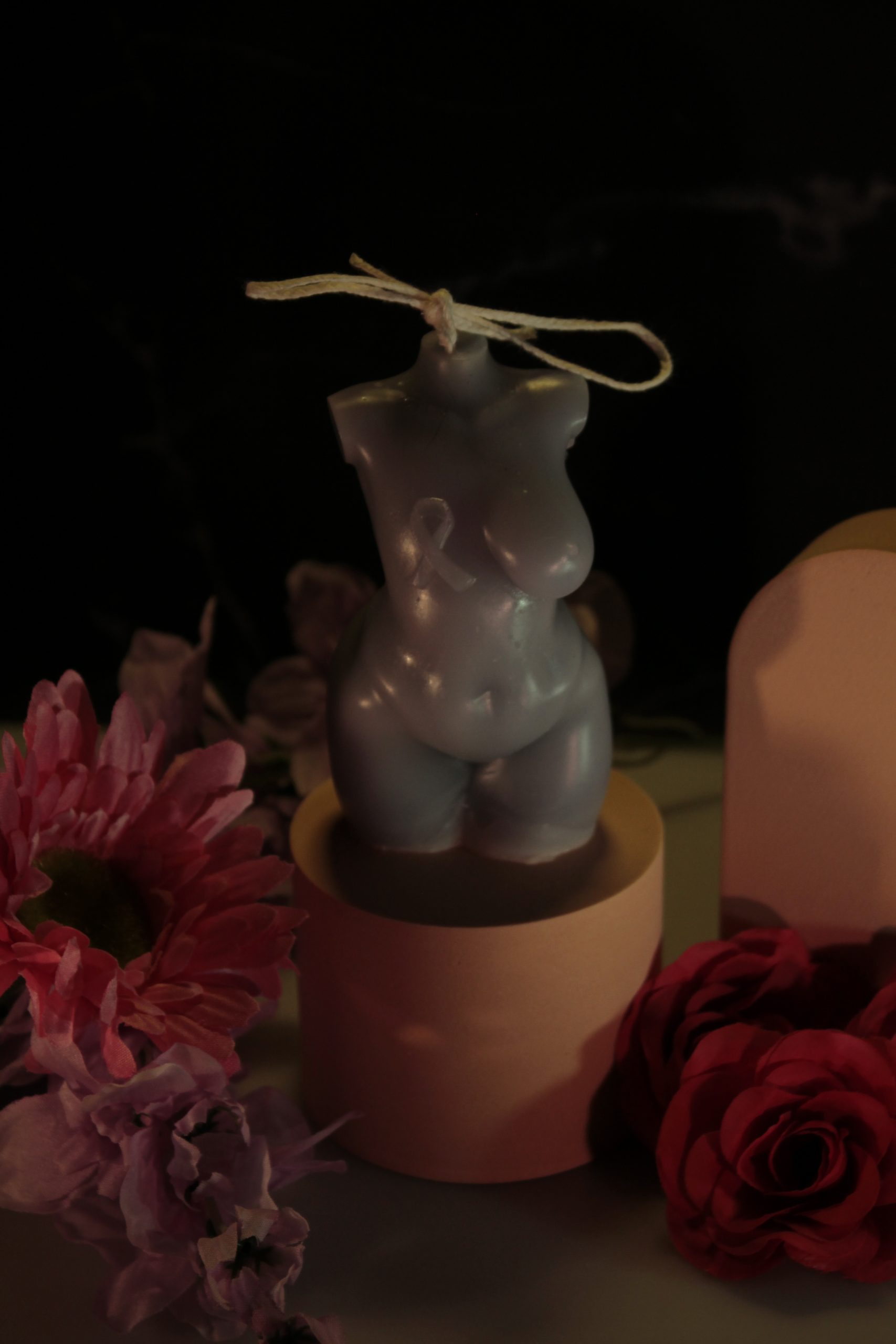 Bougie octobre rose avec courbes